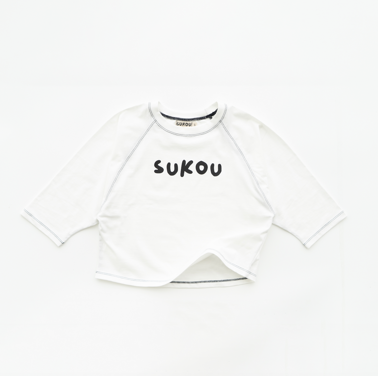 sukou signature long sleeved - white