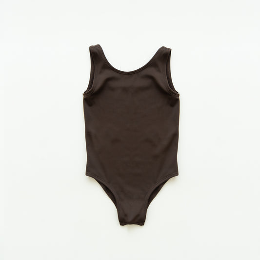 sukou mini one piece - chocolate / off white