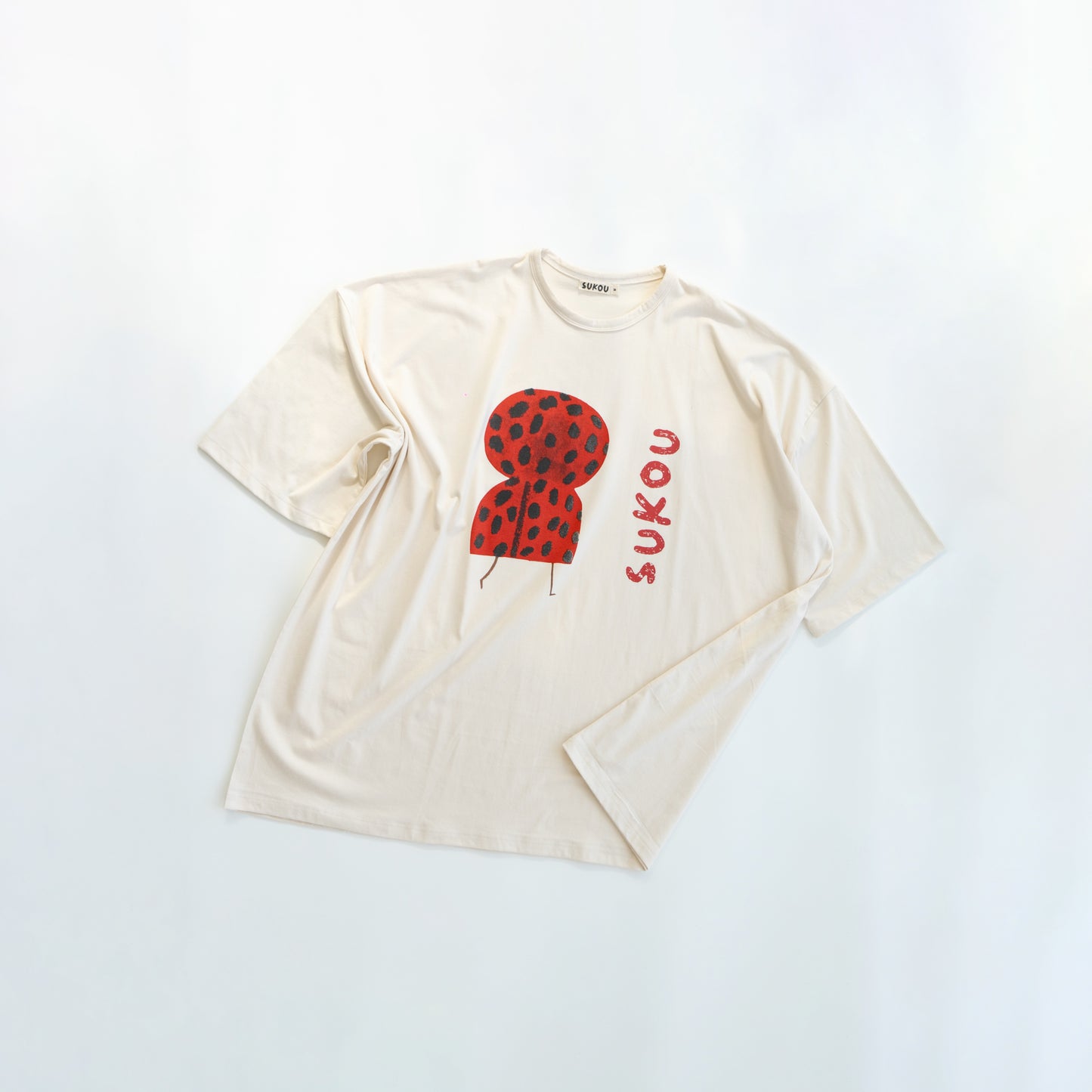 women's signature boyfriend tee - lady bug