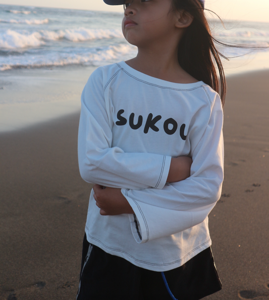 sukou signature long sleeved - white