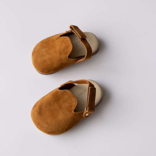 sukou clogs - tan